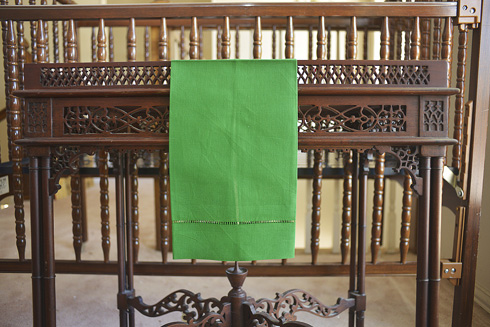 Xmas Green colored Hemstitch Guest Towel. 14"x22"